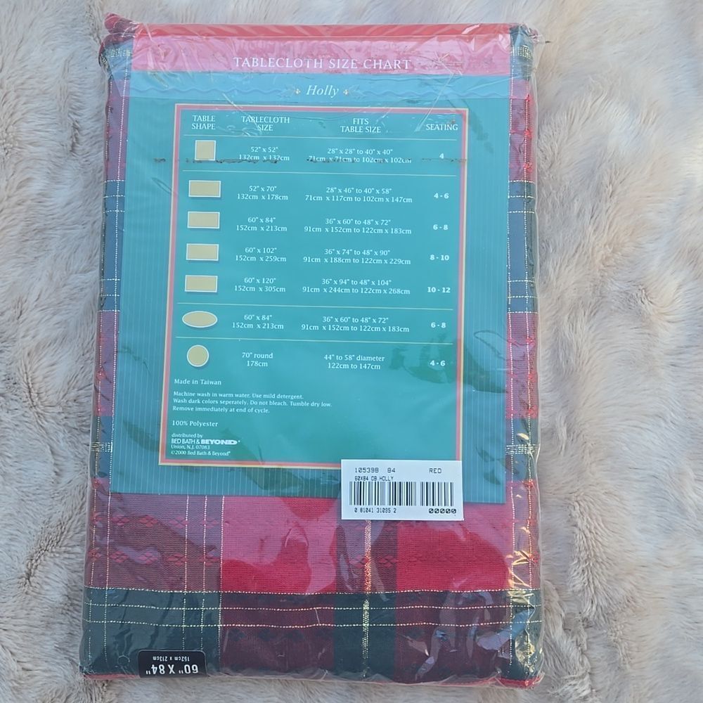 RED AND GREEN PLAID WYETH GOLD HOLIDAY TABLECLOTH, RECTANGLE 60X84 NEW - Picture 3 of 6